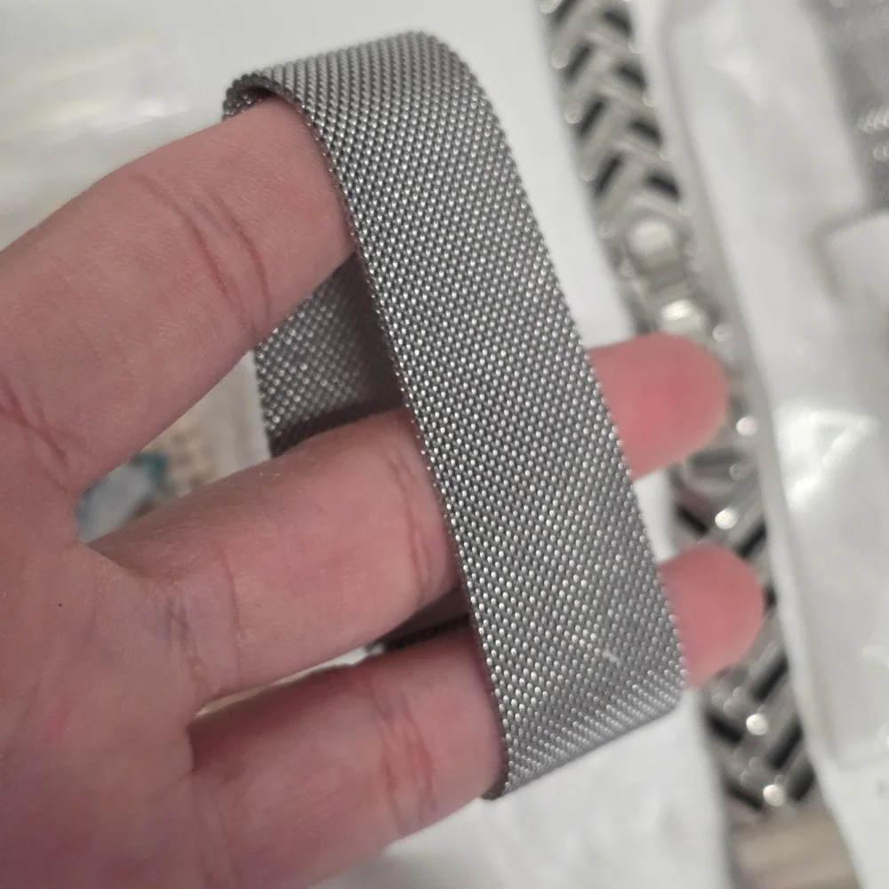 Lot of 30+ Smartwatch Bands for Fitbit Apple Watch Silicone Mesh Metal Mixed